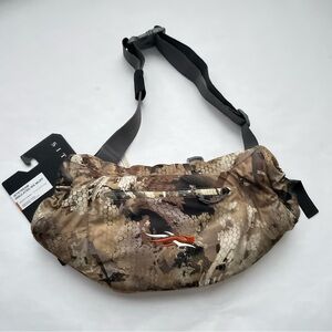 Sitka instlated muff Camo Waist Pack